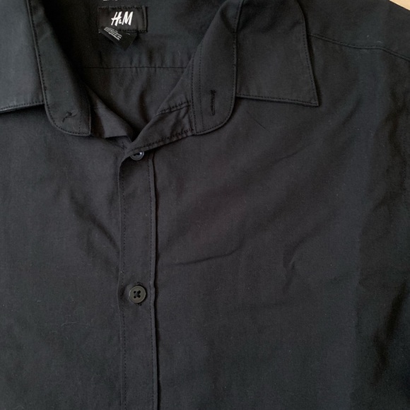 H&M Dress Shirt - Picture 2 of 2